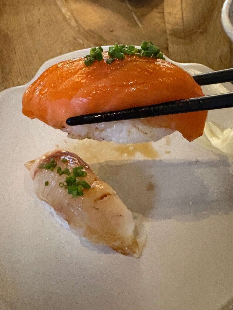 Set sushi la Yoshi Izakaya București